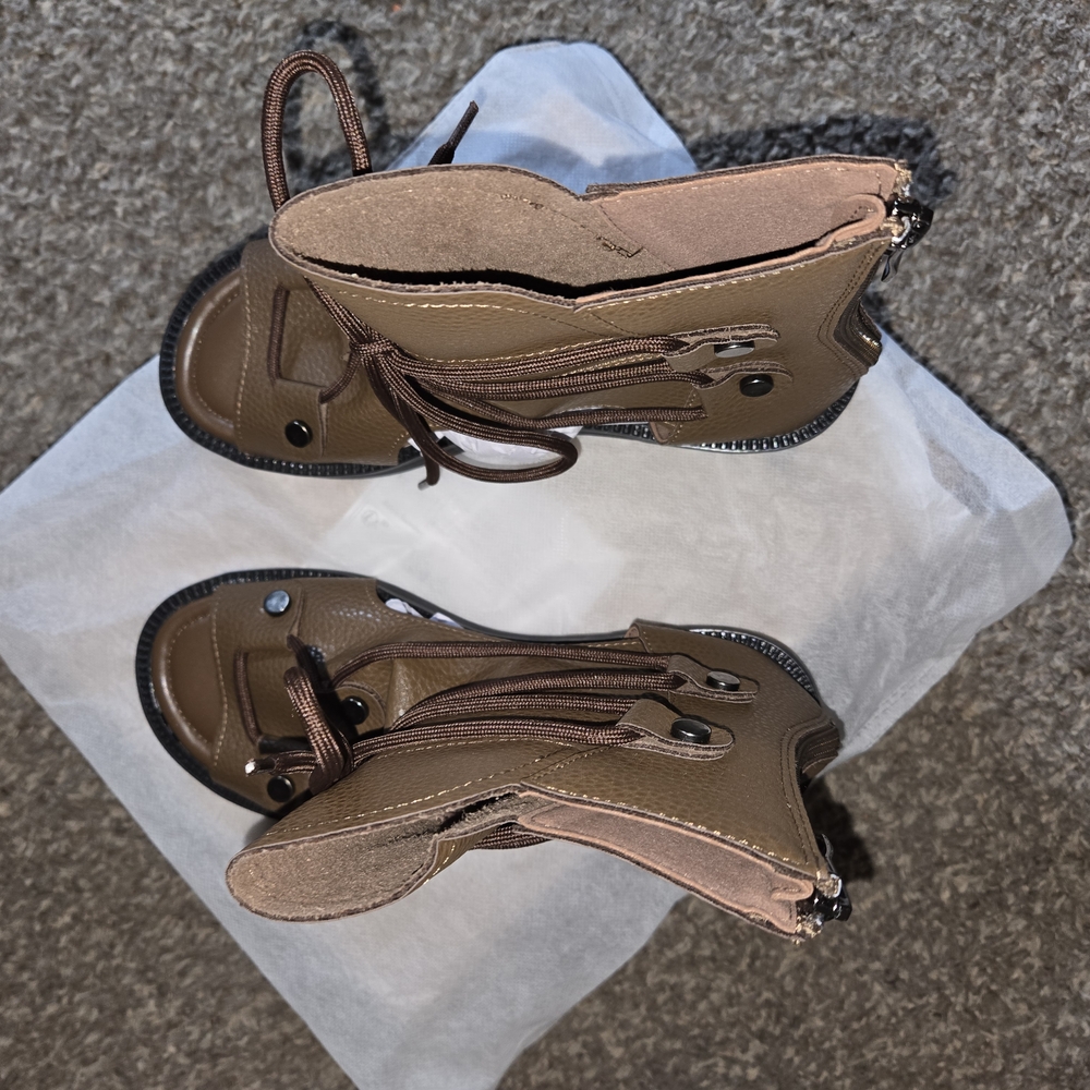 BNIB ! Brown Lace-Up Women's Sandals - Picture 4 of 7